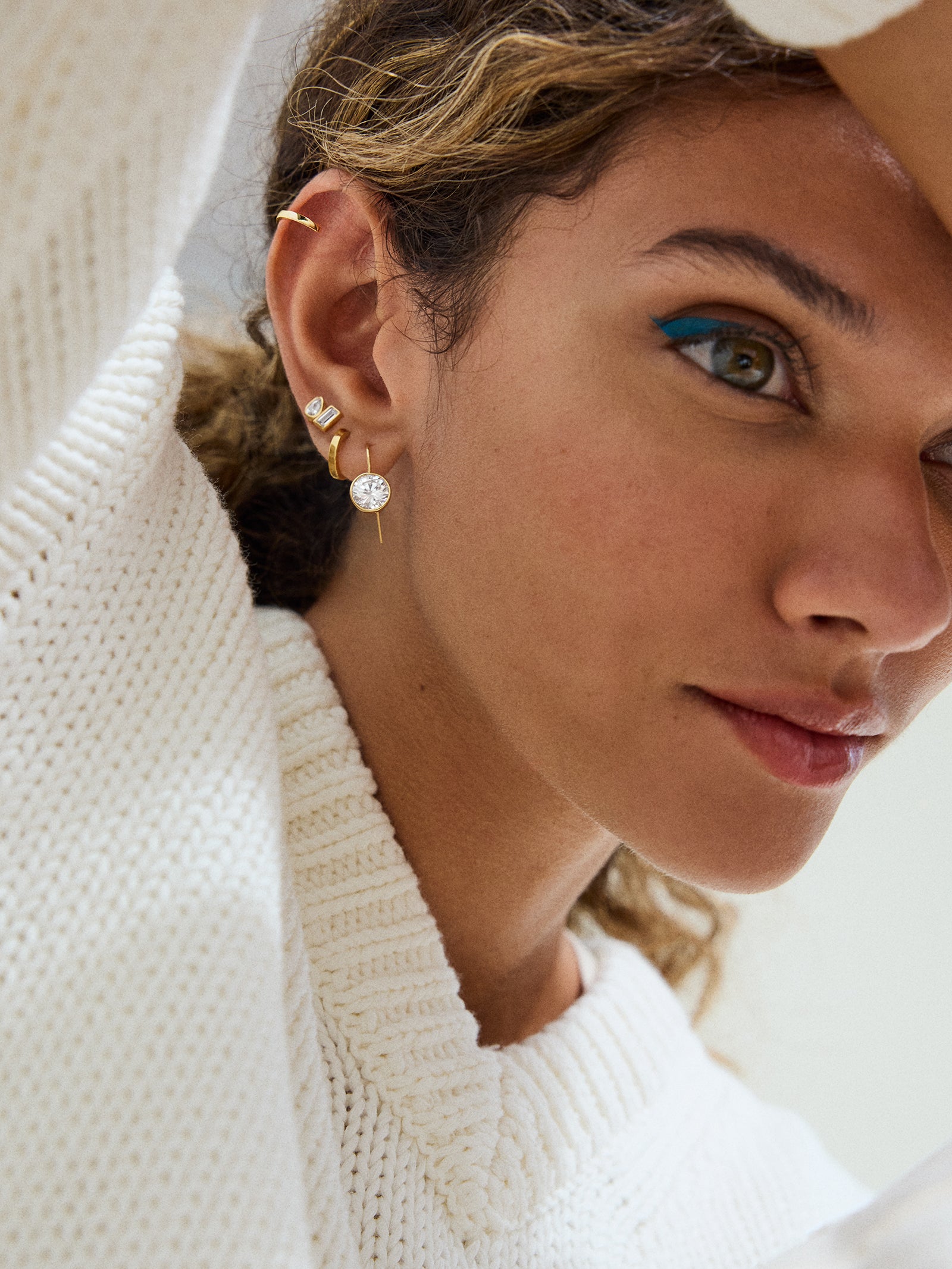 Reina 18K Gold Stud Earrings - Gold/Pav?? - Image 3