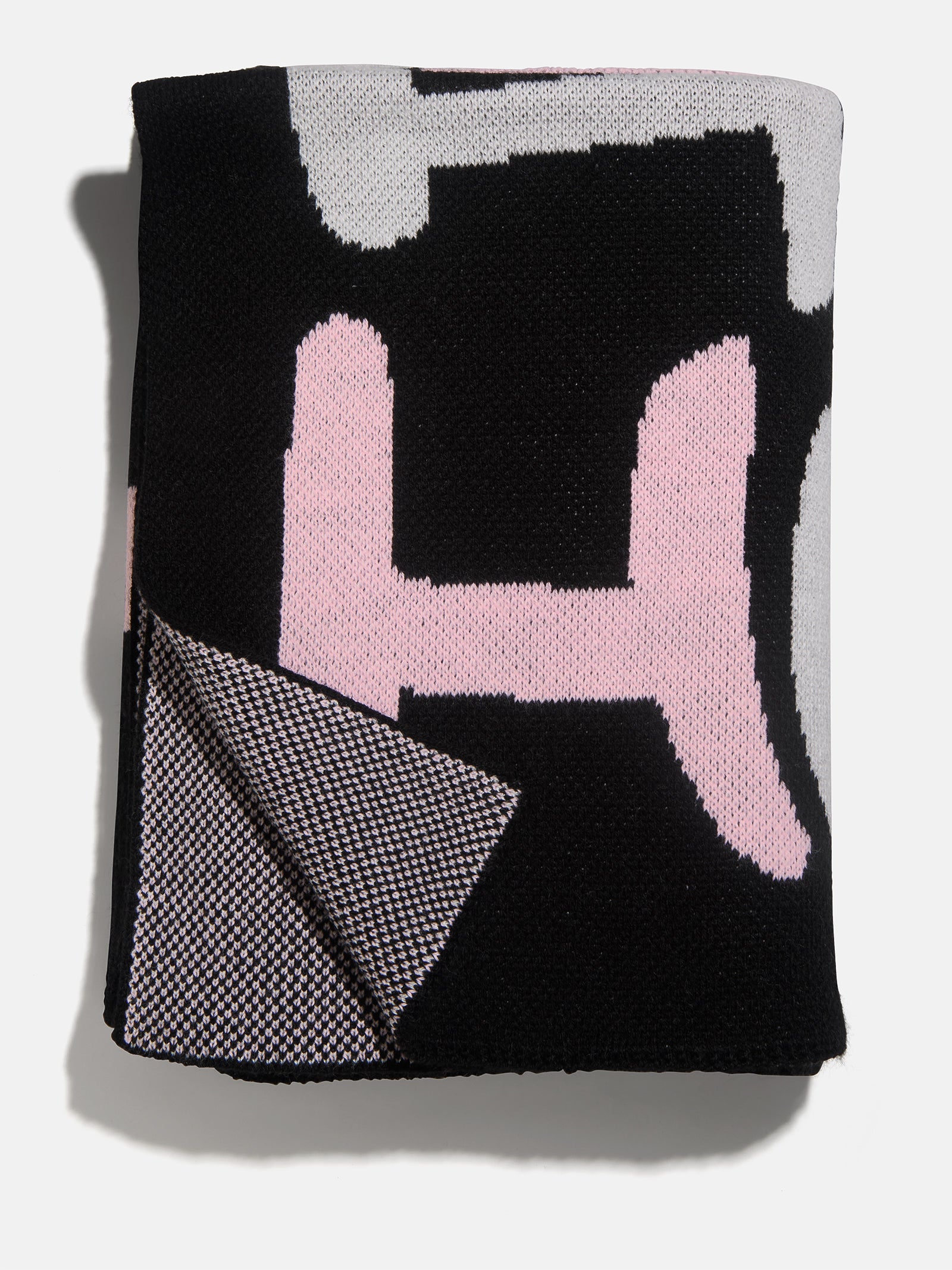 Get Wavy Custom Blanket - Pink/Black - Image 3